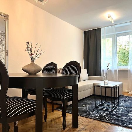 Wita Stwosza Apartment - Self Check-In 20H فروتسواف المظهر الخارجي الصورة